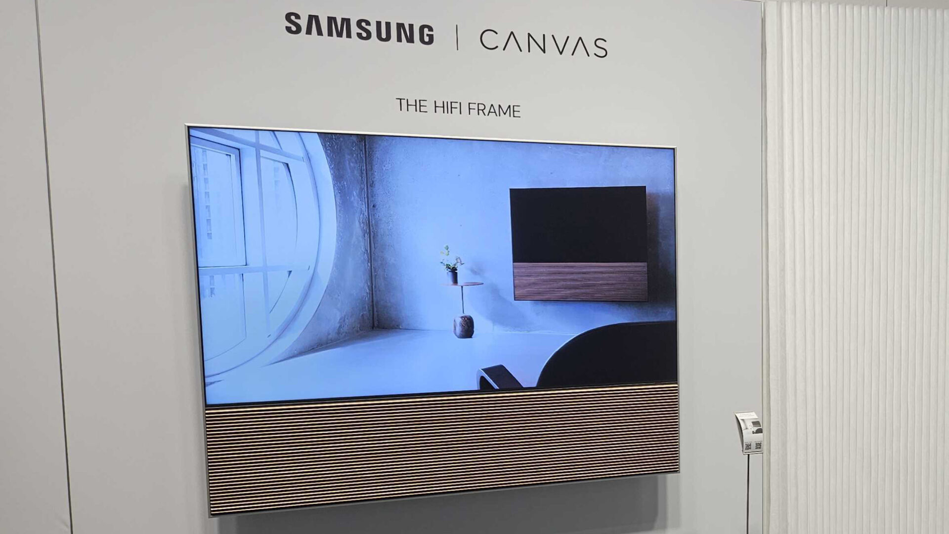 B&O truer Canvas HiFi med sagsanlæg