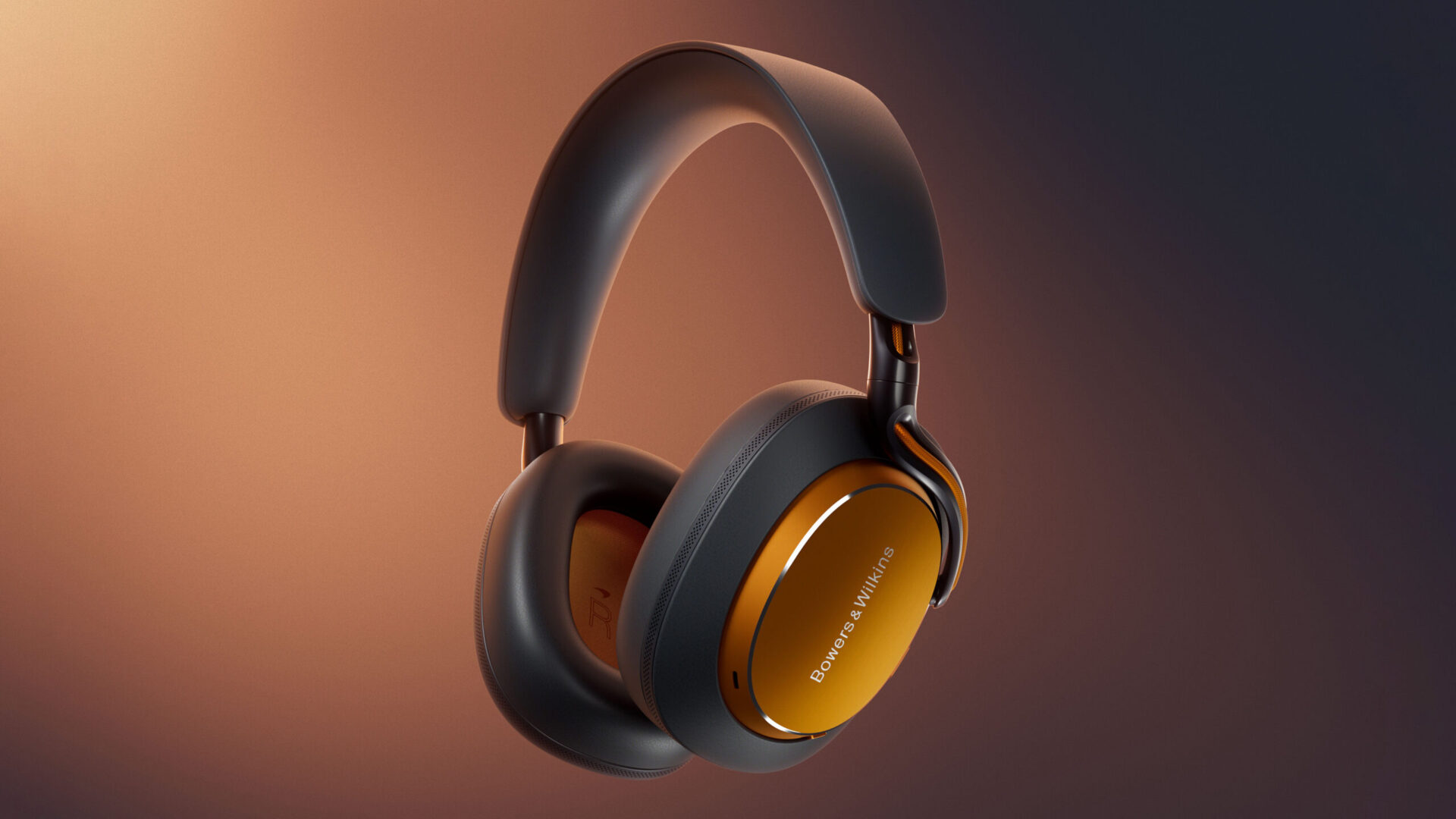 Px8 S2 McLaren Edition: Bowers & Wilkins i Papaya-orange