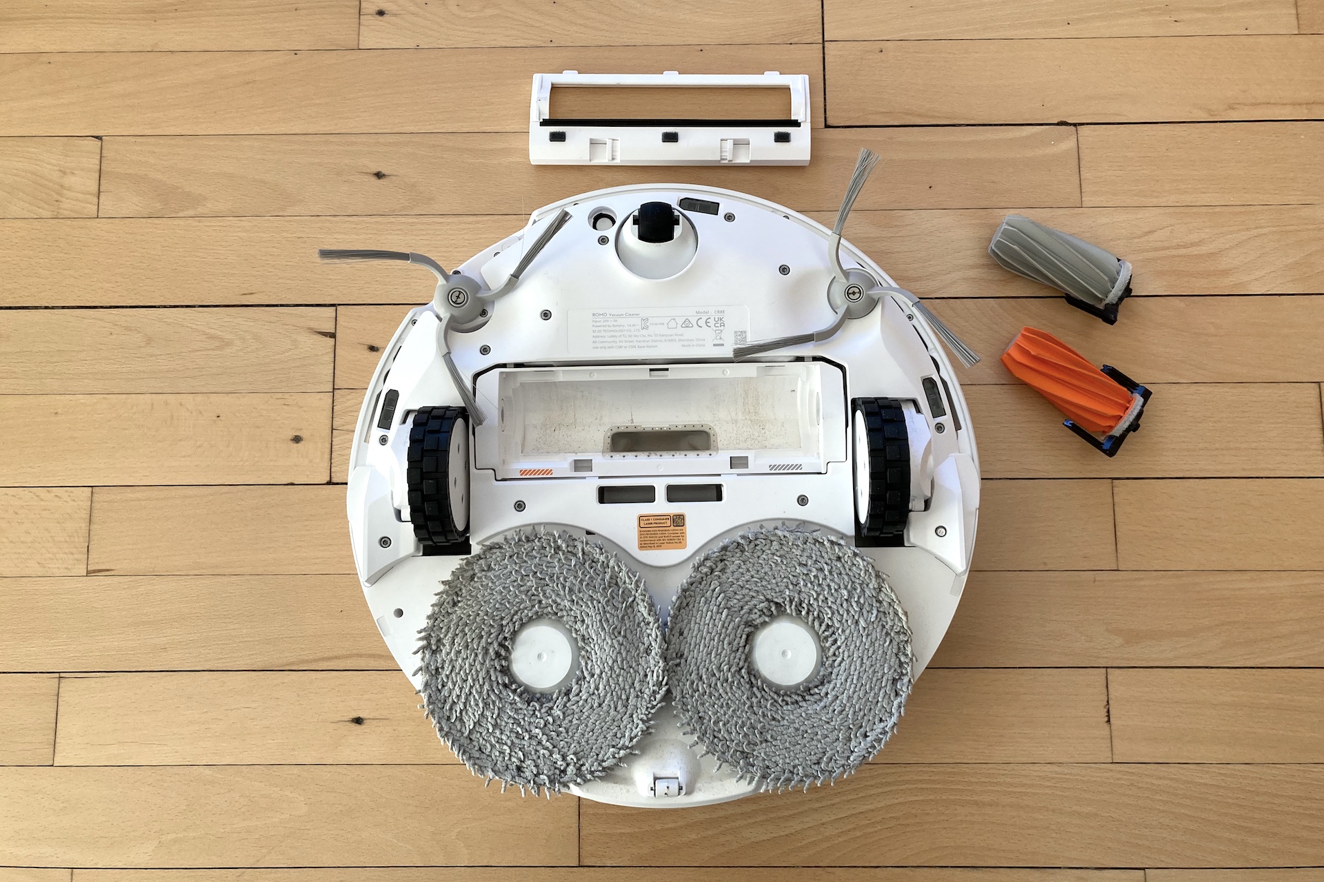 DJI ROMO P 11 DJI RomoP robot under