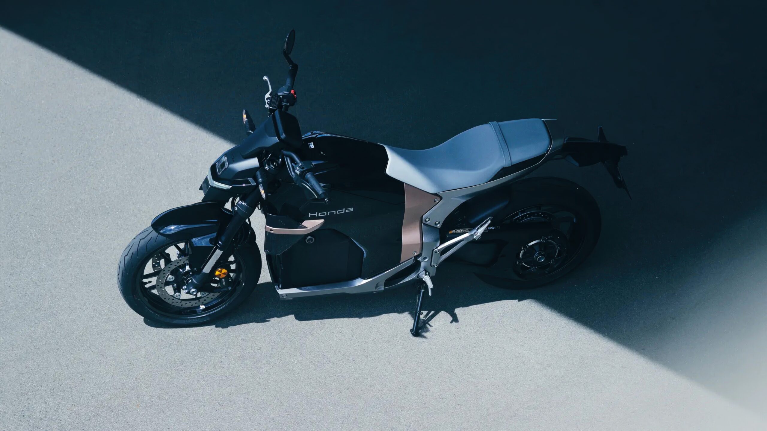 WN7 er Hondas første elektriske motorcykel 1 Honda WN7 fb_r_w-