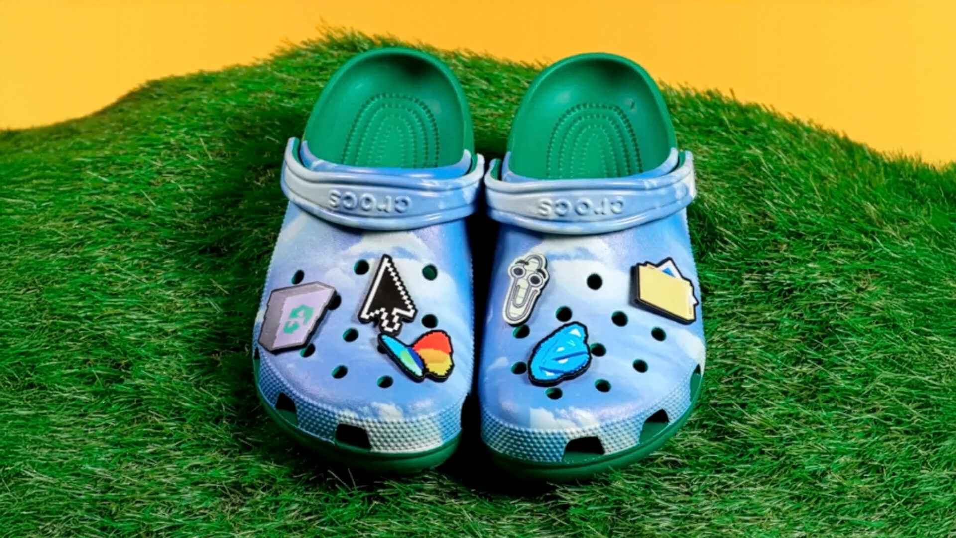 Microsoft genopliver fortidens synder som fodtøj