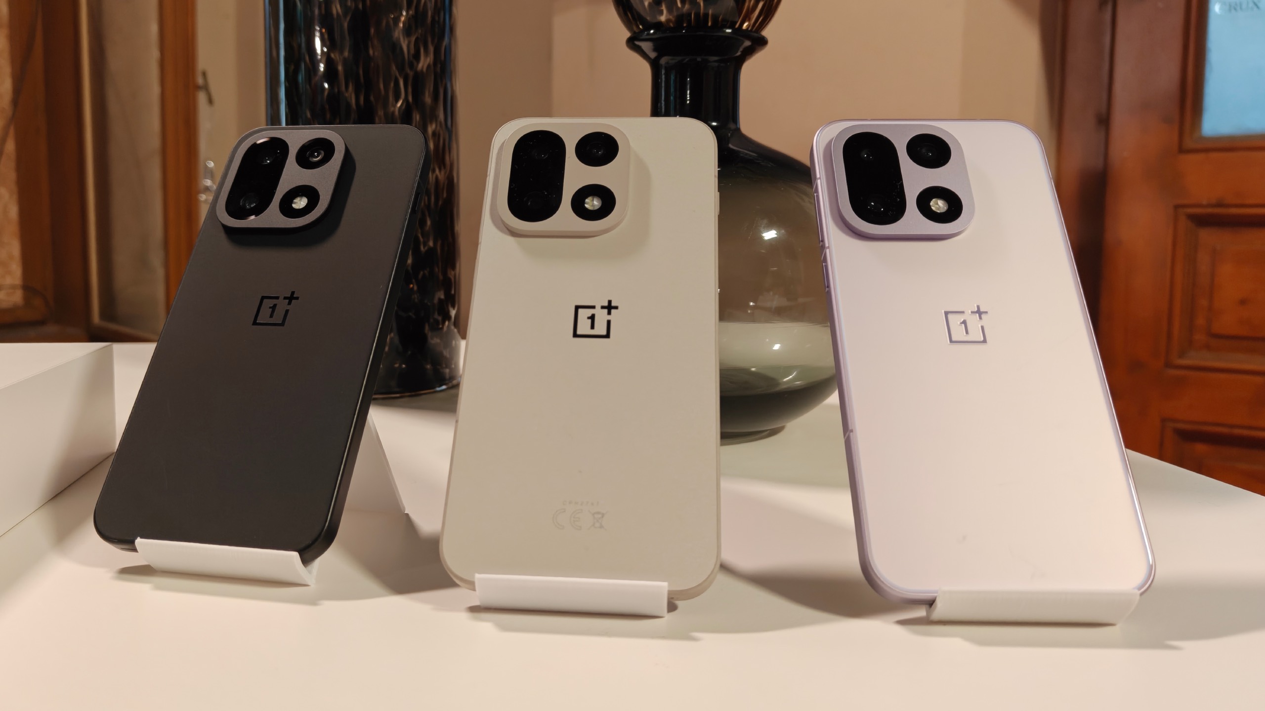 Fire kinesiske alternativer til iPhone og Samsung Galaxy S 4 OnePlus 15