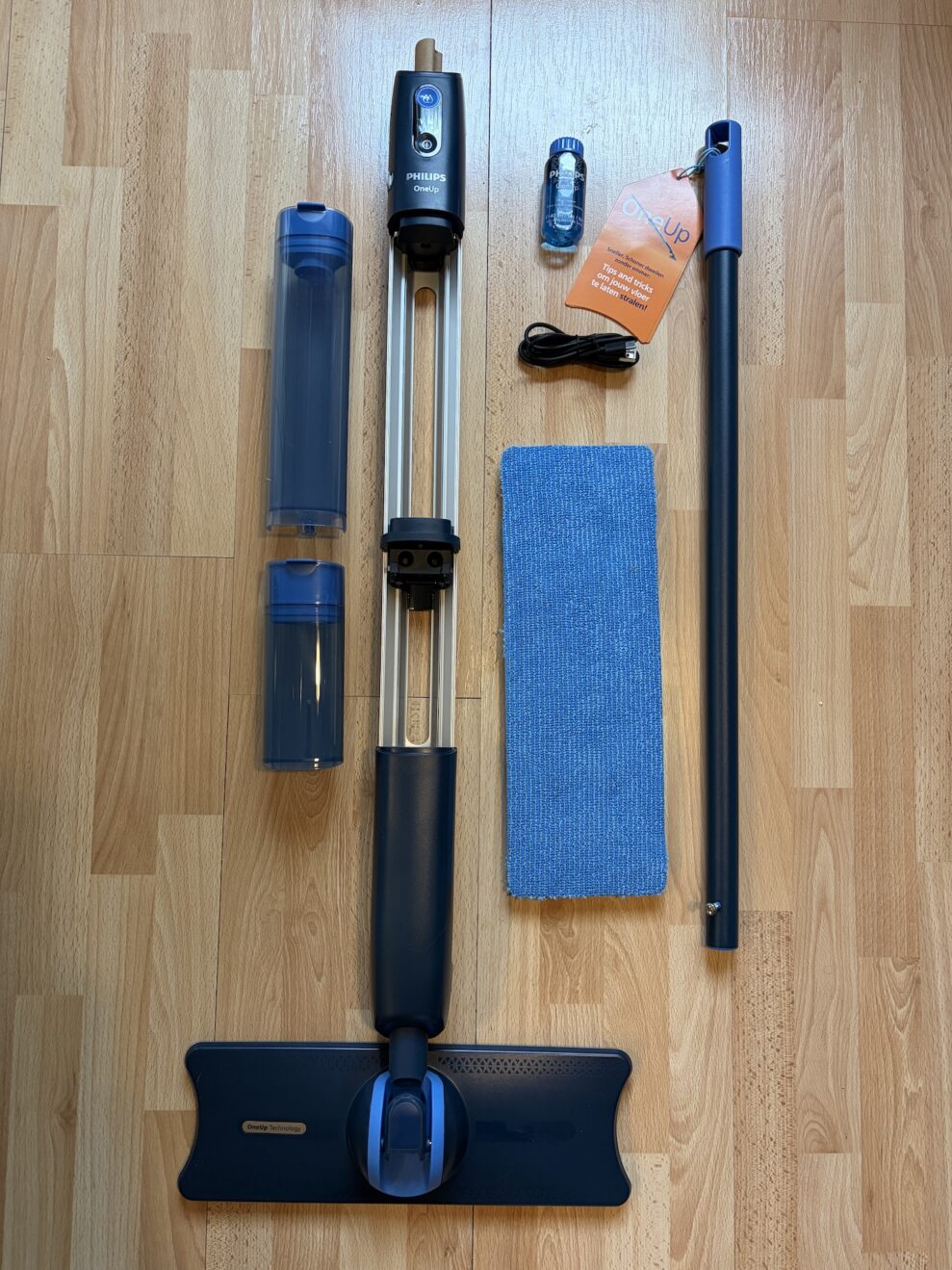 Philips OneUp 5000 XV5113 2 philips oneup contents web