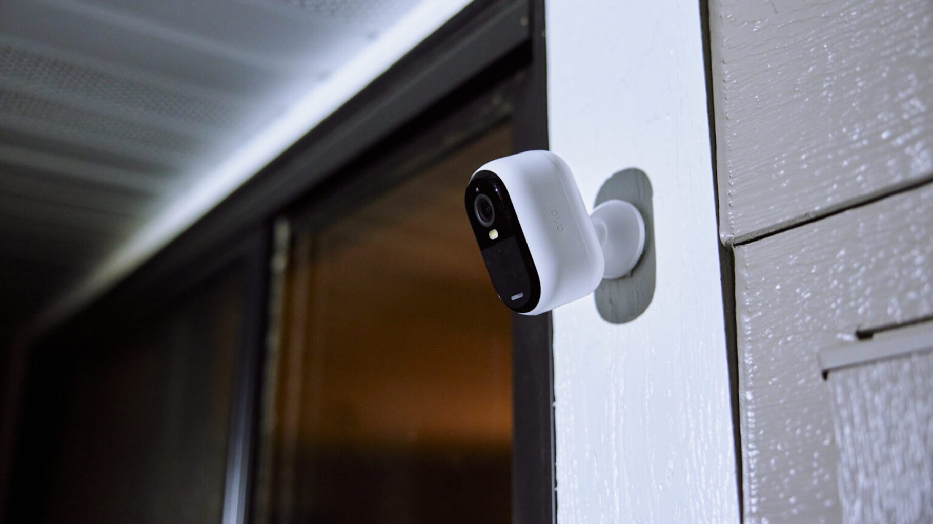 Overvågningskameraer: Det skal du overveje 6 Arlo Essential Outdoor Camera 2nd Generation VMC2050 VMC3050 Night 2 NEW