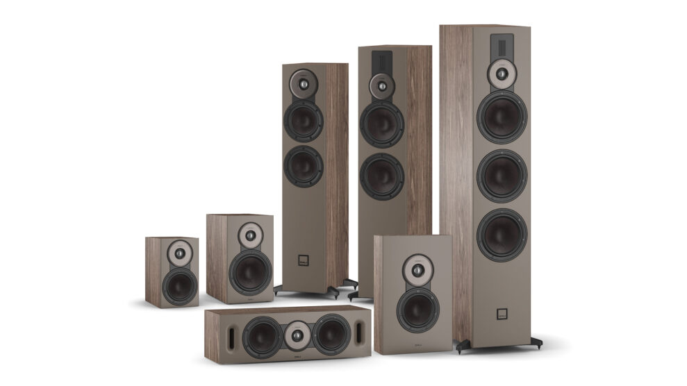 DALI SONIK - Family Image A3 - Walnut