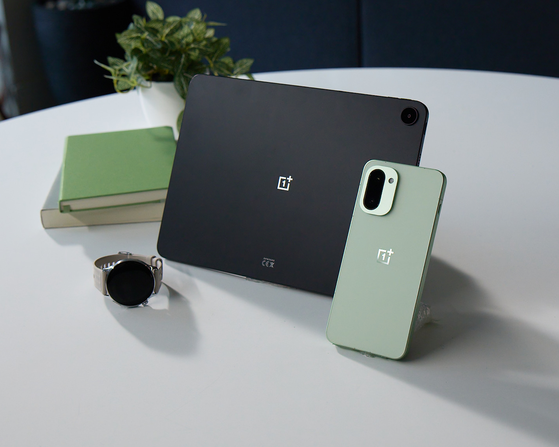 OnePlus 15R sætter batterirekord 1 OnePlus 15R