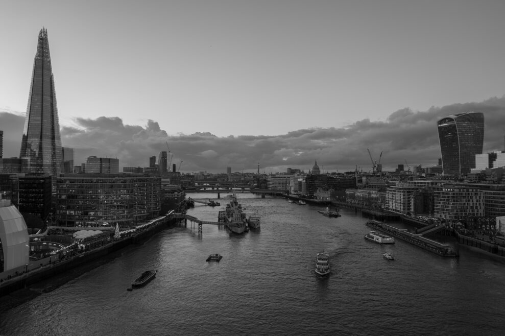 Q3 Monochrom_13 Q3 Monochrom_13