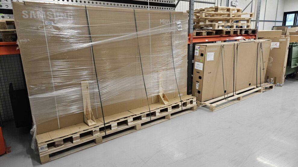 Samsung-115MR95F-Micro-RGB-test-21-scaled Samsung-115MR95F-Micro-RGB-test-21-scaled