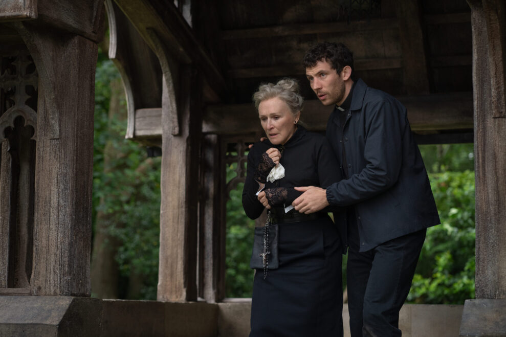 Wake Up Dead Man - A Knives Out Mystery_2 (8)