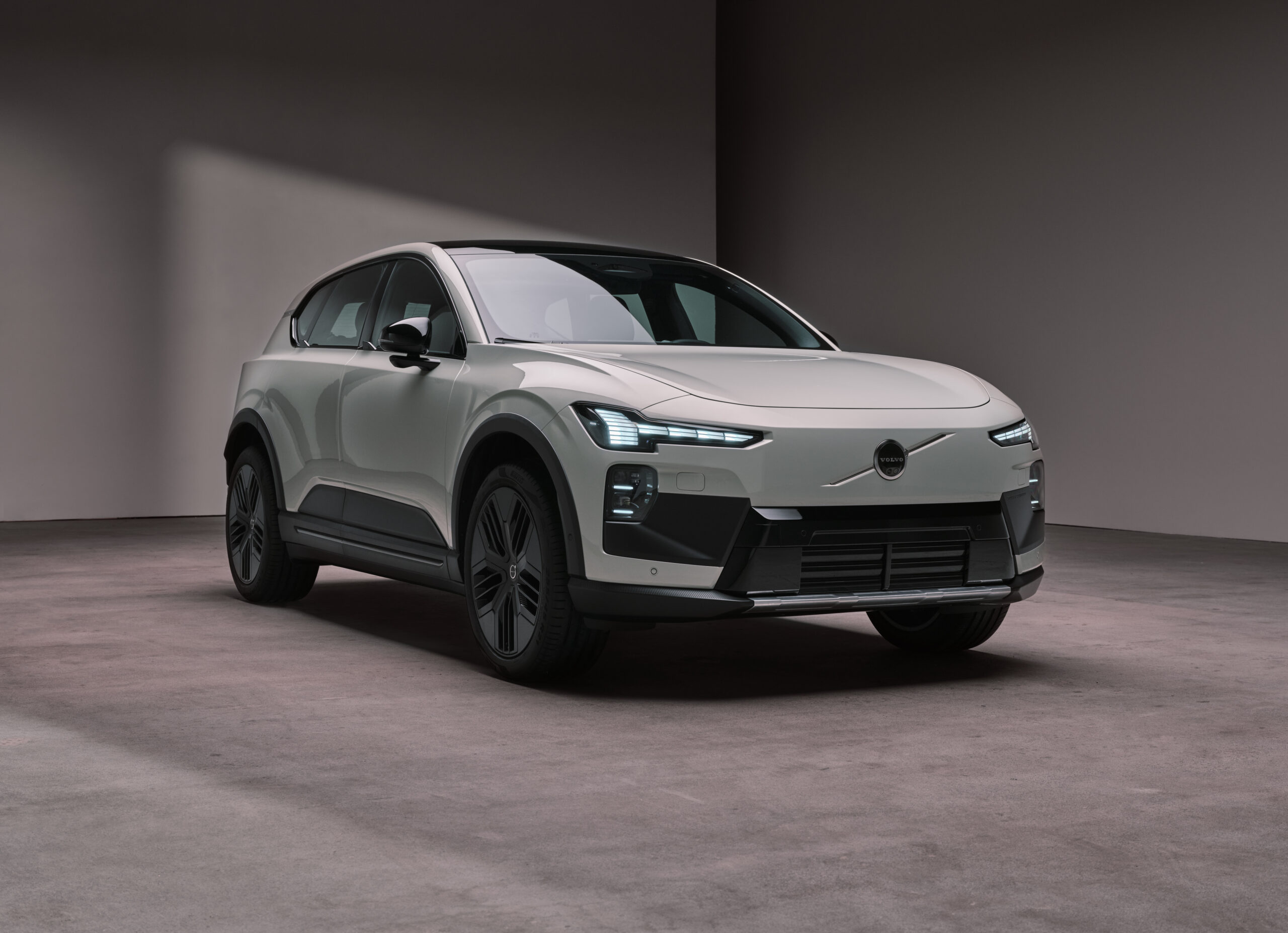 Volvo EX60 får Bowers & Wilkins lydanlæg i topklasse 1 20251213 EX60 MEDIA 008 scaled