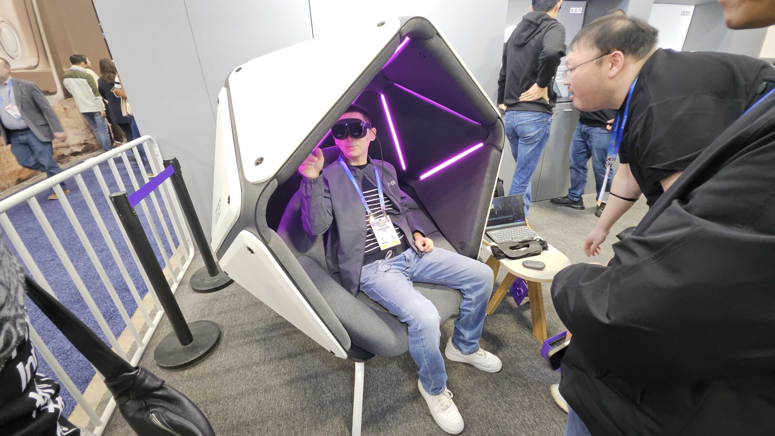 CES 2026: Potente PC-højttalere og fjerlet VR fra XEO Lab 4 20260107 103514 scaled