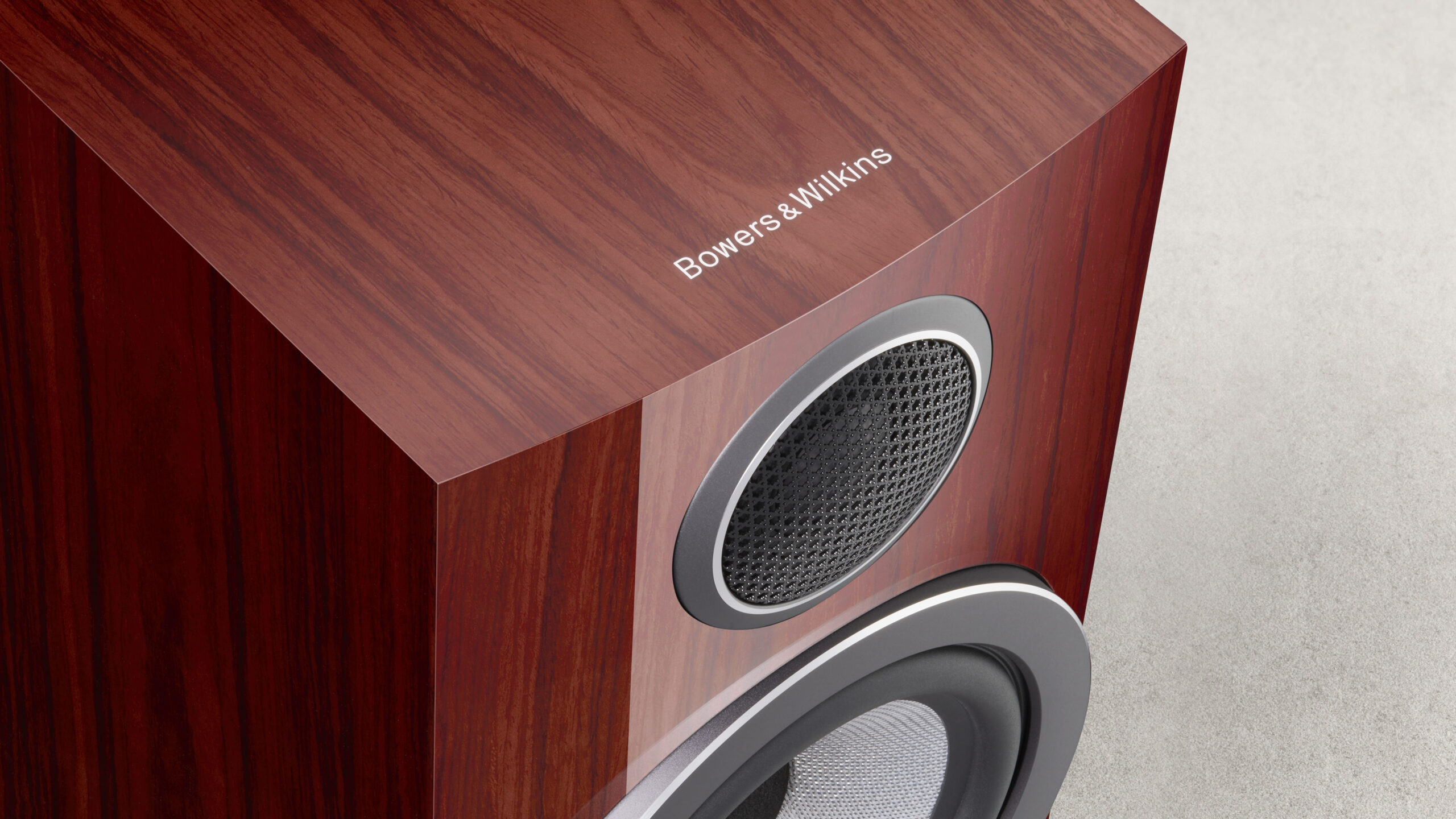 Bowers & Wilkins 707 Prestige Edition: Opgraderet – men ikke som vi håbede 2 BW 707 Prestige Edition Santos Gloss Beauty 1 kopi scaled 1