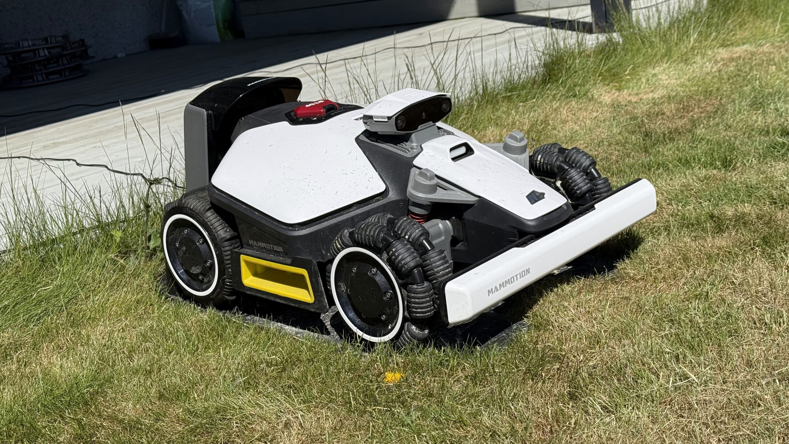 Mammotion LUBA mini AWD 800