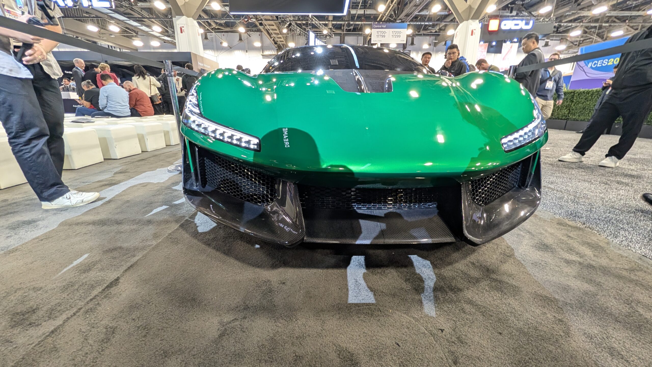 CES 2026: Støvsuger-gigant udfordrer Tesla 2 PXL 20260106 215150686 scaled