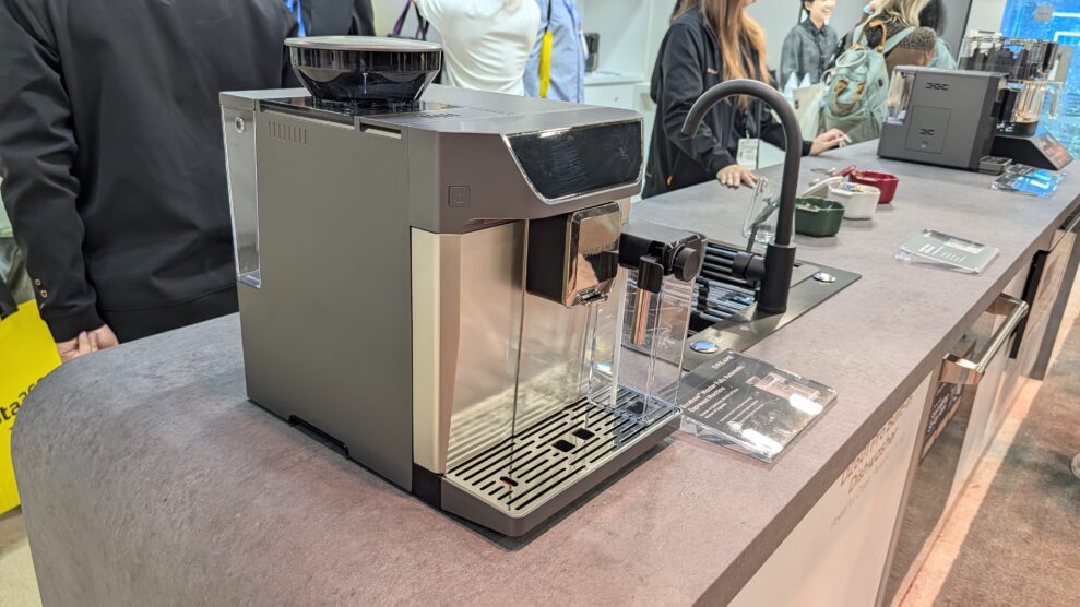 PXL_20260106_215601443