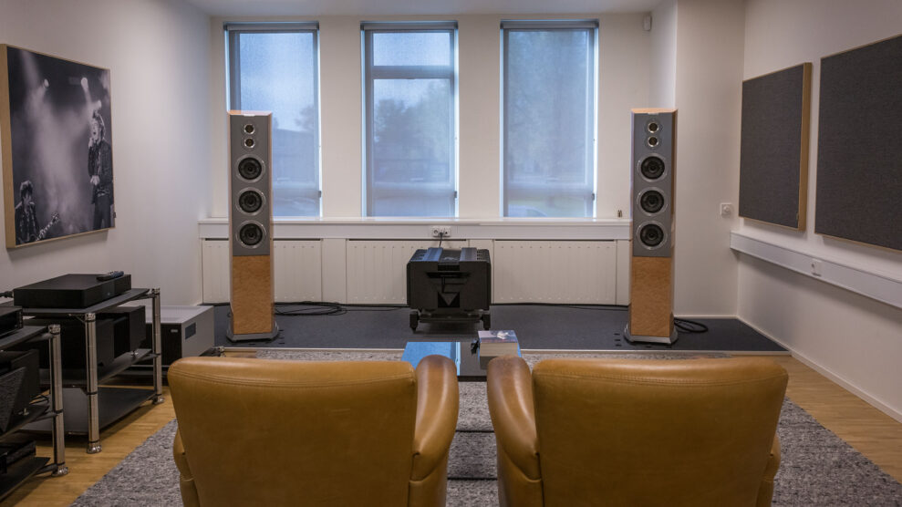 Audiovector R10 Arrete demo