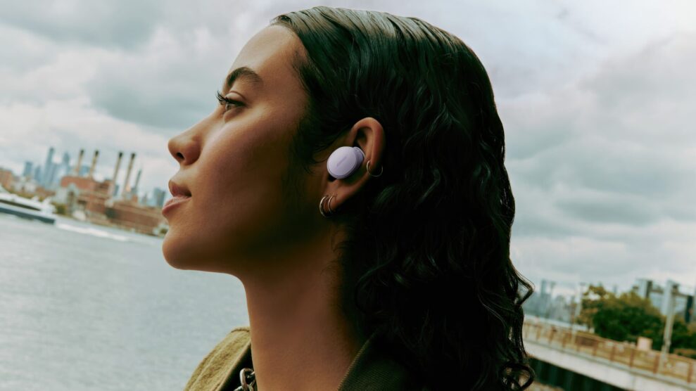 Top 10 - Hovedtelefoner 13 Bose QuietComfort Earbuds lifestyle scaled 1