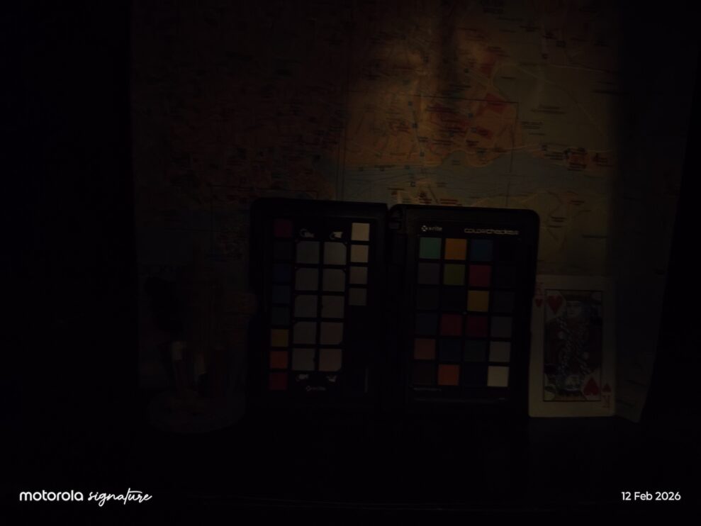 Motorola-signature-dark-web