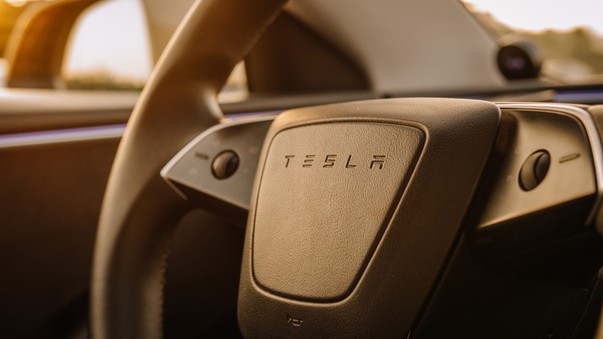 Derfor har din Tesla stadig ikke CarPlay