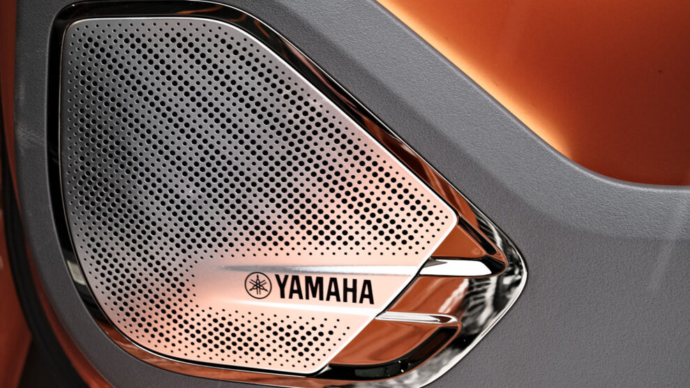 Yamaha Sound Zeekr 001 LOGO