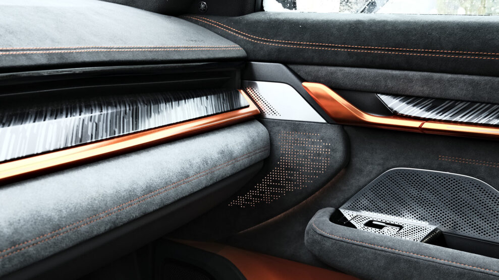 Yamaha-Sound-Zeekr-001-orange