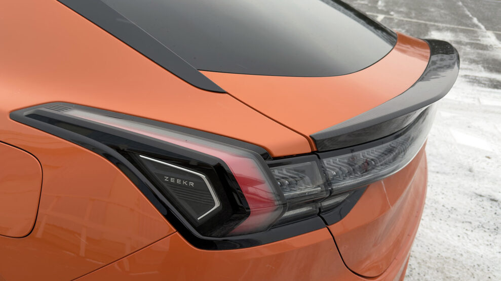 Yamaha Sound Zeekr 001 spoiler