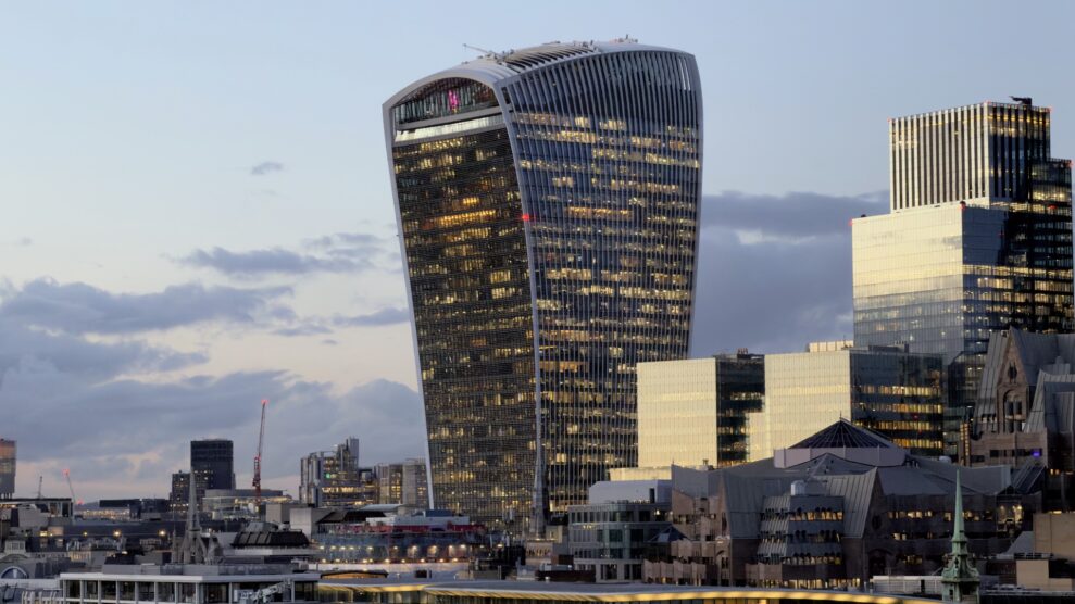 iphone 17 pro max_7_tele iphone 17 pro max_7_tele