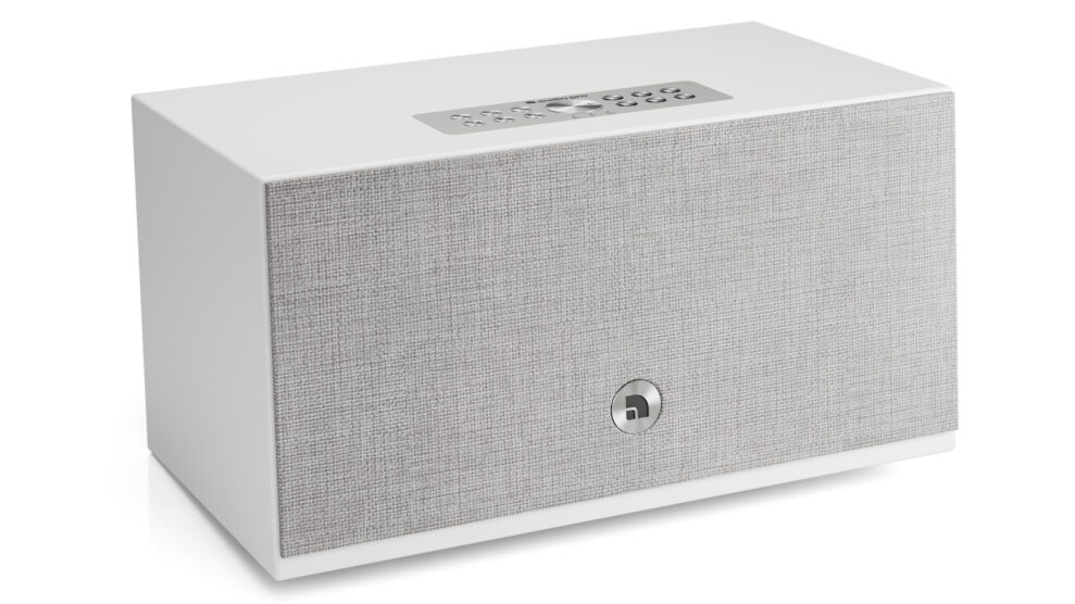 wireless-multiroom-speaker-C10MkII-W-white-angled-airplay2-google-cast-chromecast-AudioPro