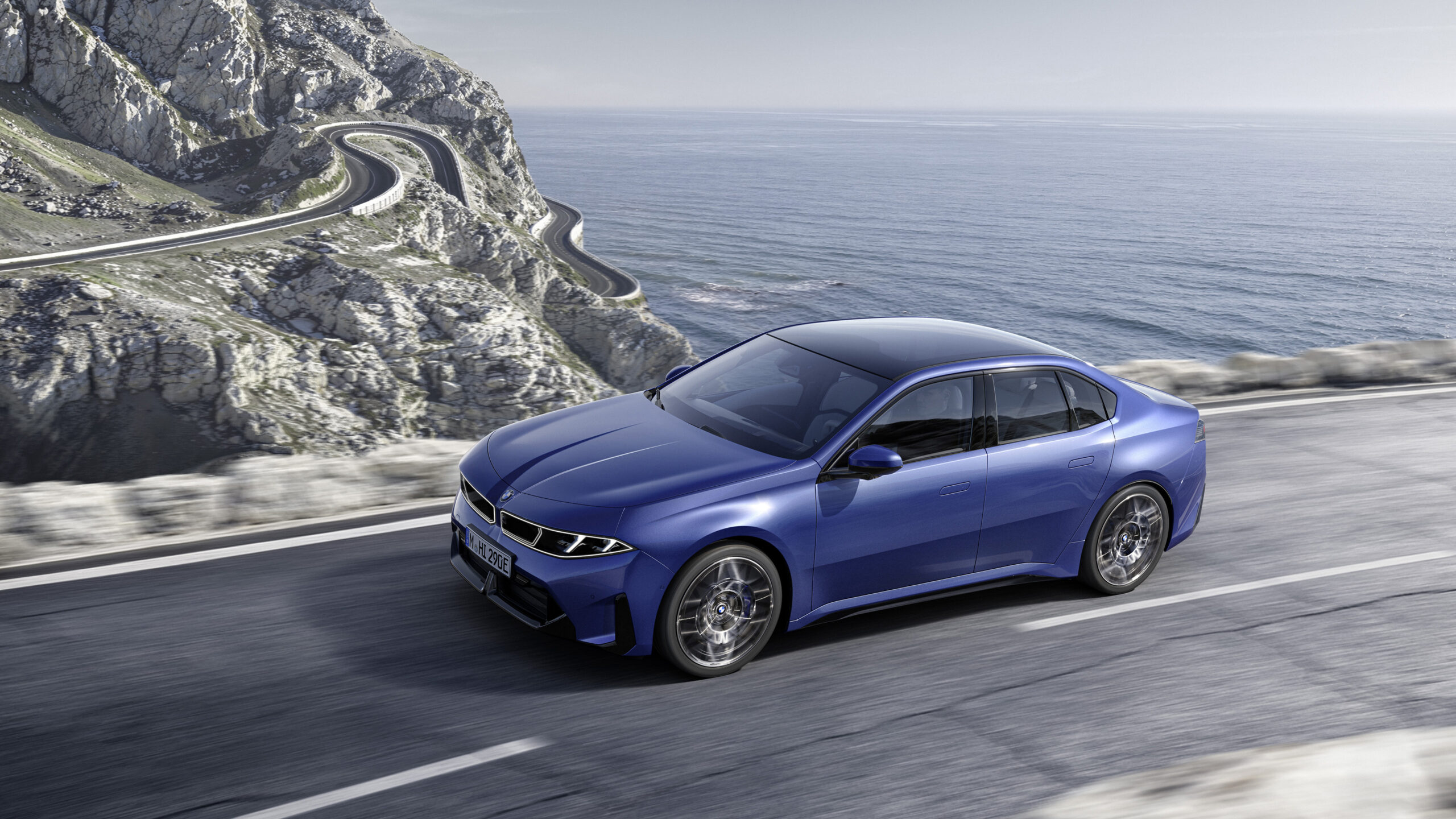 BMW i3 50 xDrive 5 scaled 1