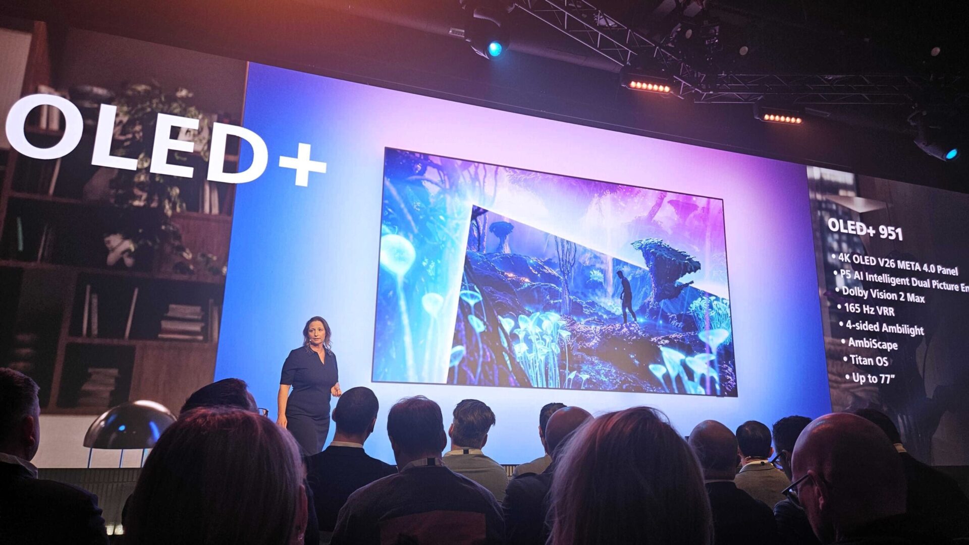 Philips OLED+911 og OLED+951 med firesidet Ambilight og Dolby Vision Max