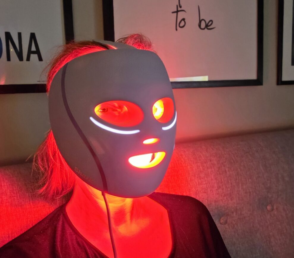 Shark-Cryo-Glow-Mask-1