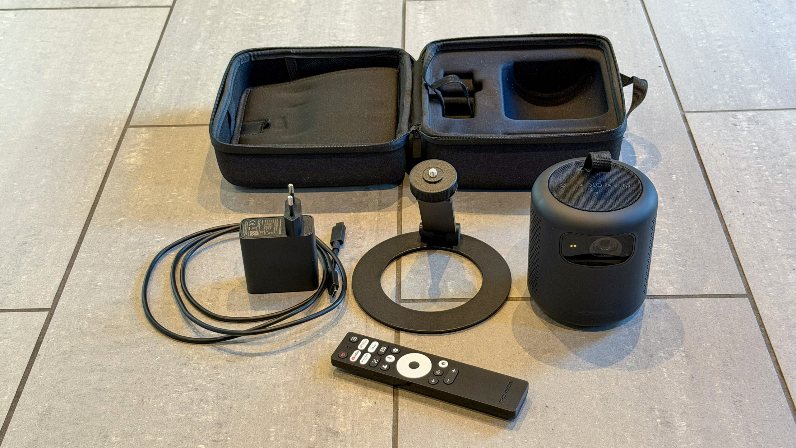 Thomson Vega PG35B in the box