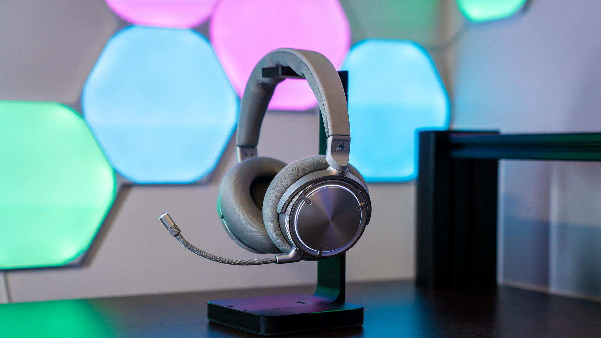 Corsair Virtuoso Max Wireless 1 VIRTUOSO MAX WIRELESS SILVER 10